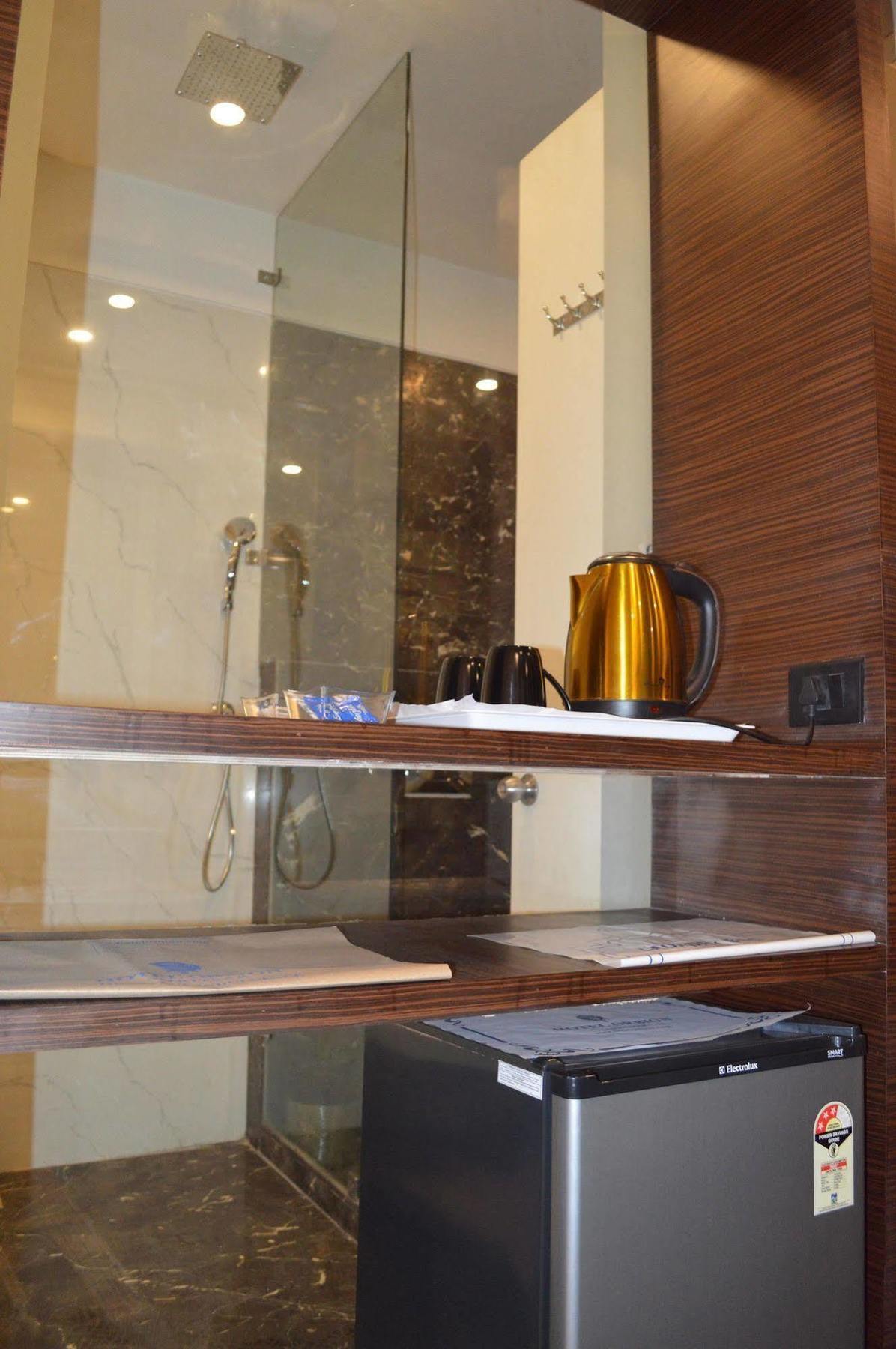 Fabhotel Prudent Amritsar Exterior foto