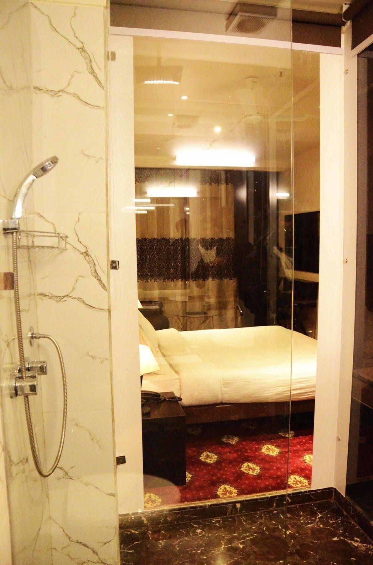 Fabhotel Prudent Amritsar Exterior foto
