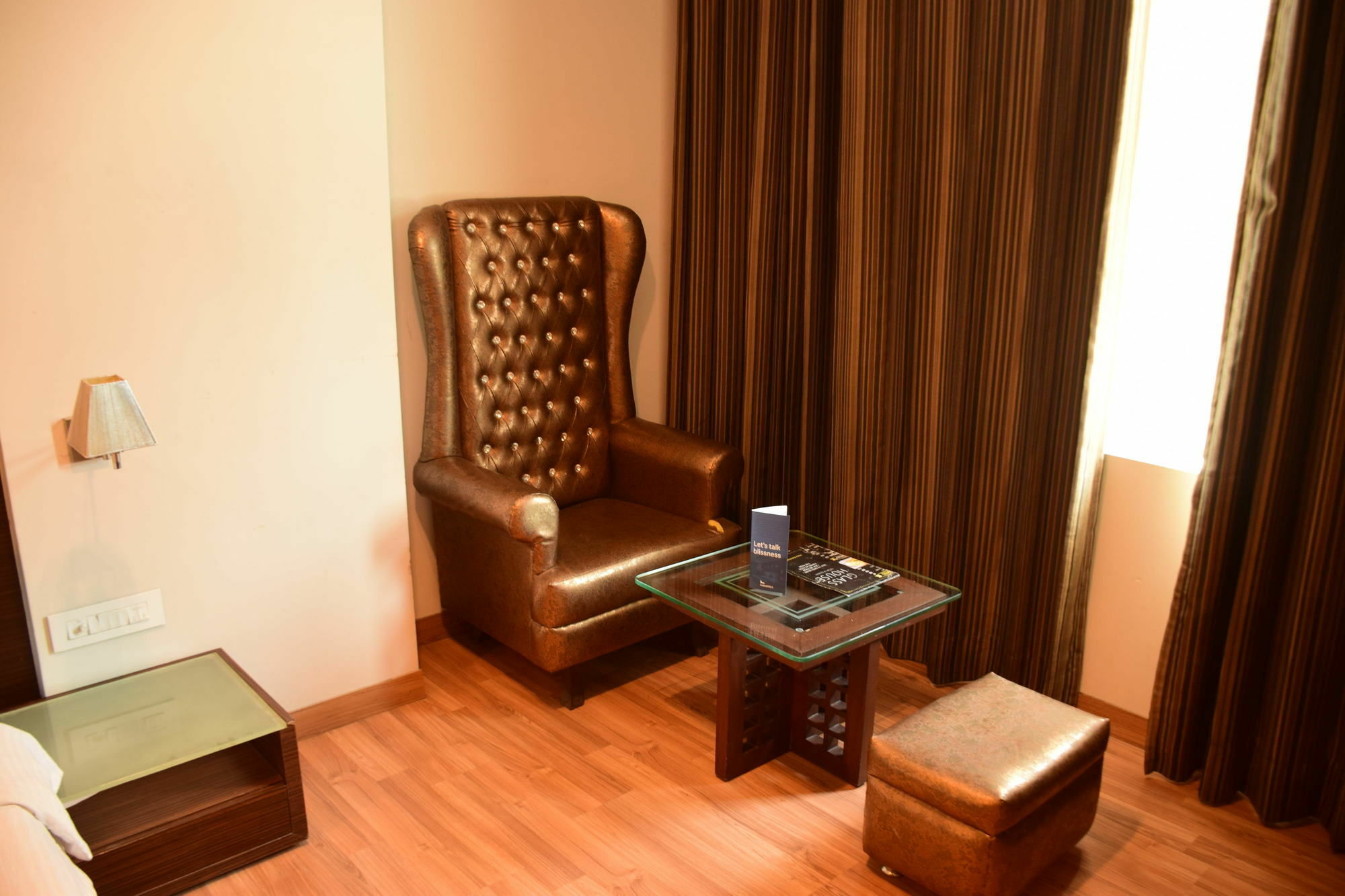 Fabhotel Prudent Amritsar Exterior foto