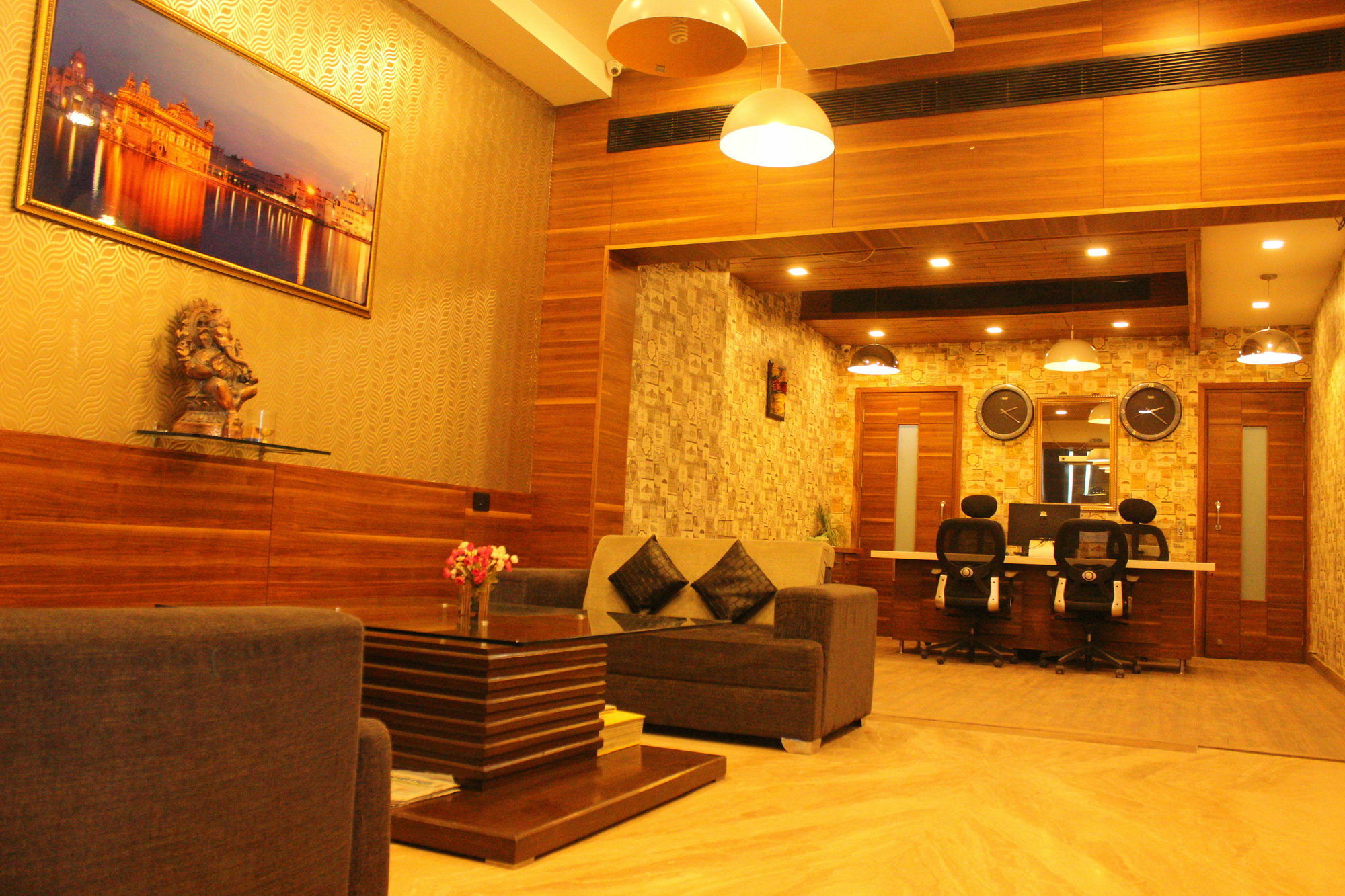 Fabhotel Prudent Amritsar Exterior foto